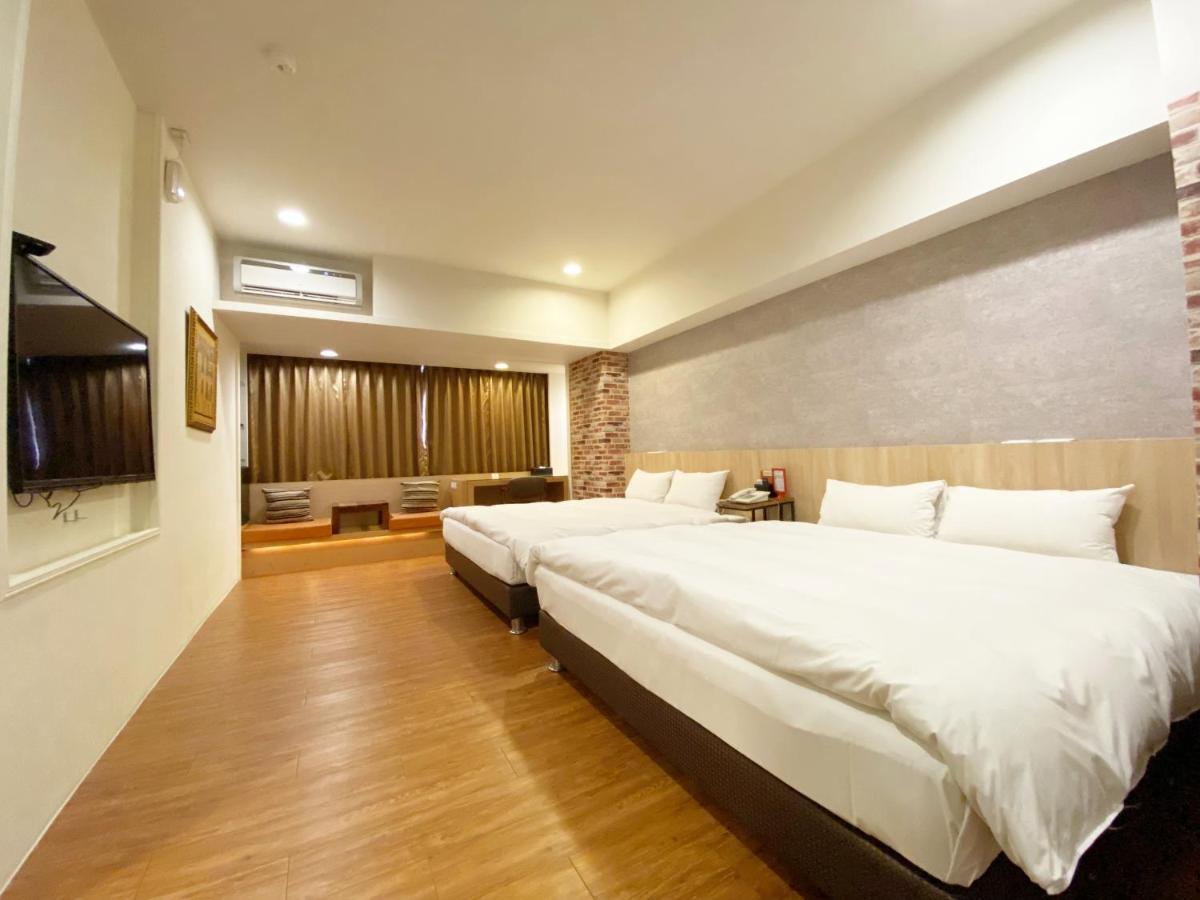 Taichung Old F Hotel Екстериор снимка
