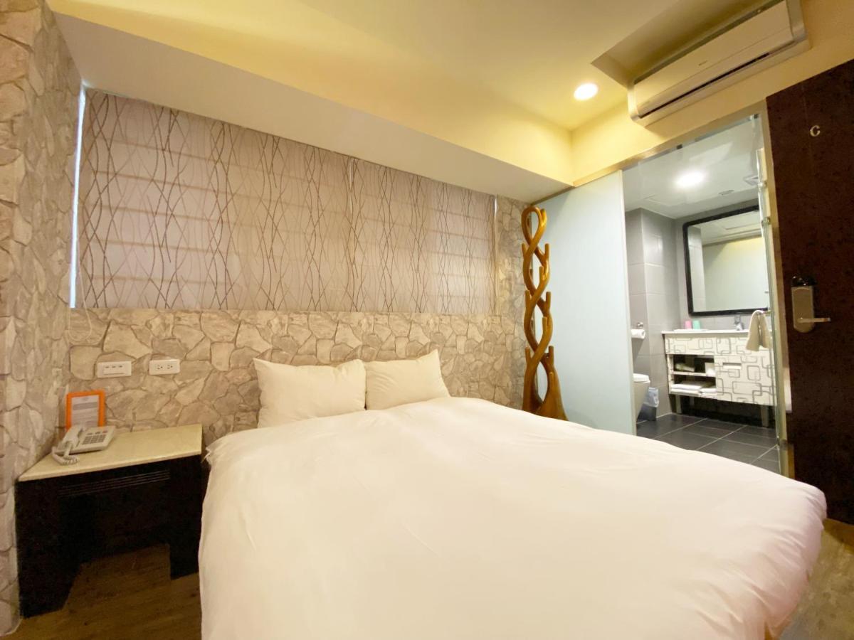 Taichung Old F Hotel Екстериор снимка