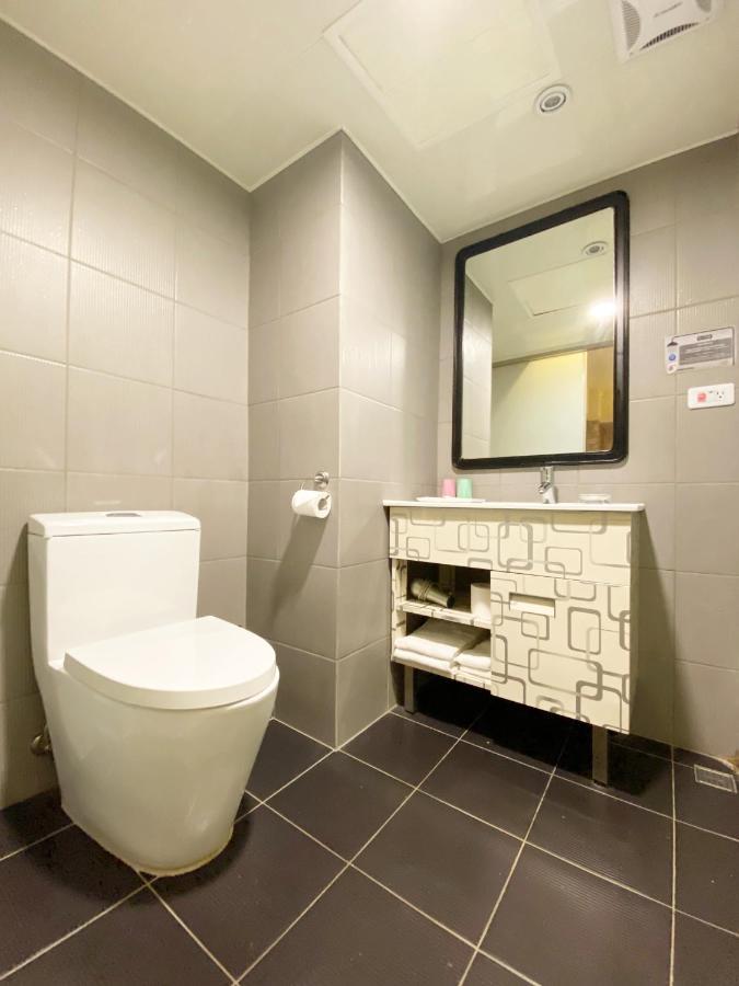 Taichung Old F Hotel Екстериор снимка